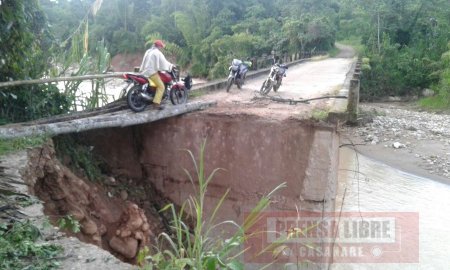 Puente amenazado por el invierno en Támara es intervenido por gestión del riesgo