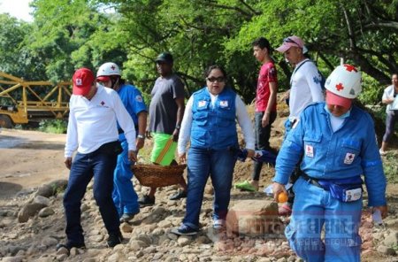 Cruz Roja Seccional Casanare también atiende emergencia por colapso del puente en el río Charte