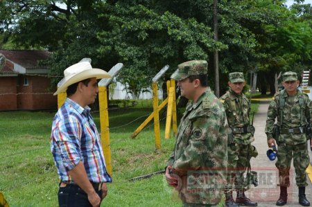 Desde el aire Gobernador verificó magnitud de la emergencia en las vías de Casanare