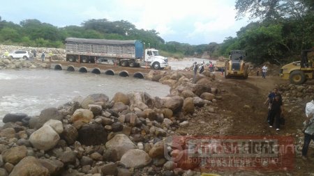 Habilitado nuevo paso para camiones y vehículos 4X4 en el río Charte
