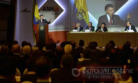 Al Gobierno le interesa que al sector petrolero le vaya bien, Presidente Santos 