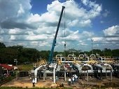 Trabajadores de Ecopetrol que hacen mantenimiento a Oleoducto Apiay &#8211; Monterrey  exigen salario petrolero