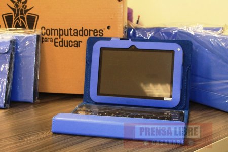 Gobernador gestionó 10.500 tabletas para la enseñanza de informática en colegios del departamento