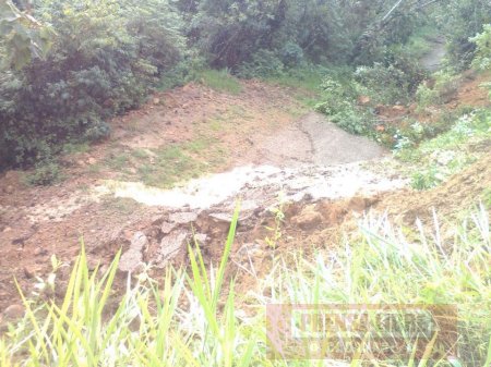 Dos acueductos afectados por deslizamiento de tierra en zona rural de Aguazul
