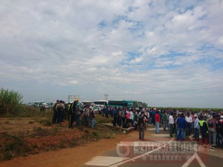 Comunidades de Puerto López bloquean acceso a la planta Bioenergy de etanol