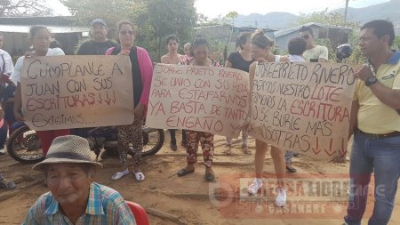 Beneficiarios del proyecto de vivienda Maranatha en Yopal denuncian que Senador Prieto no les entrega escrituras 