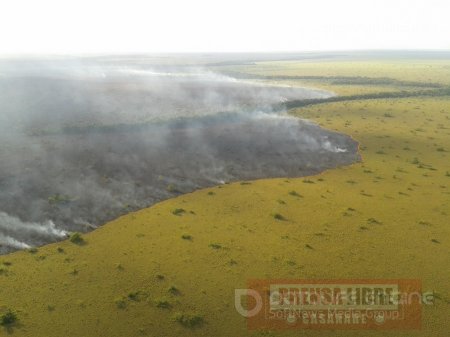 Bomberos de Casanare apoyan labores de extinción de incendio en Parque Nacional Natural El Tuparro