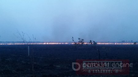 Miles de hectáreas consumidas por incendio en Paz de Ariporo. Alcalde no ha querido firmar convenio con Bomberos
