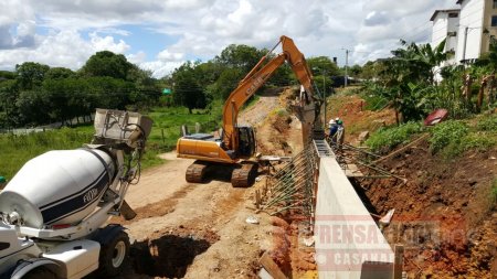 En 60% va barrera de protección de urbanización Villa Mariana en Villanueva