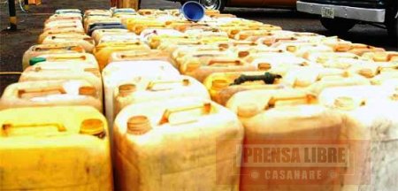 Tres capturados en Saravena mientras movilizaban 1100 galones de gasolina de contrabando