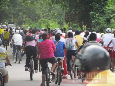 Medio día libre a empleados de la Gobernación que lleguen durante un mes a trabajar en bicicleta 