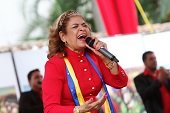 Cantante venezolana Reina Lucero fue retenida por varias horas en reten del ELN en Arauca