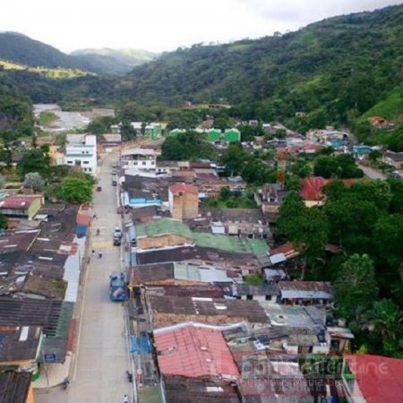 A problemas viales en Pajarito se suma intermitencia en servicios de energía y telefonía celular