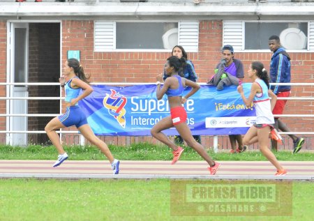 242 atletas de siete departamentos participan en Yopal en clasificatorio de atletismo Supérate