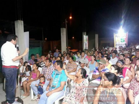Masivo respaldo al candidato a la Alcaldía de Yopal Luís Eduardo Castro en la ciudadela la bendición