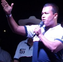Masivo respaldo de la población víctima de la violencia a Fabián Gutiérrez
