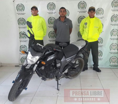 Una motocicleta fue recuperada y una persona capturada en Aguazul