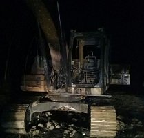 Manos criminales incineraron maquinaria pesada en Maní