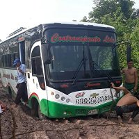 Suspenden despacho de buses a Bocas del Pauto por desastroso estado de la vía