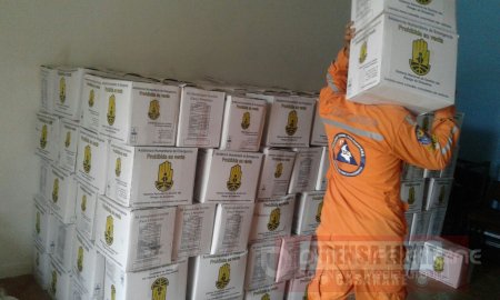 Colchonetas, toldillos y mercado para campesinos damnificados por ola invernal en Támara y Maní