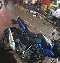 Motociclistas arrollaron a un hombre dejándolo abandonado luego del accidente