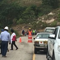Por derrumbe en la vía al Porvenir en Monterrey suspendidos trabajadores de la industria petrolera 
