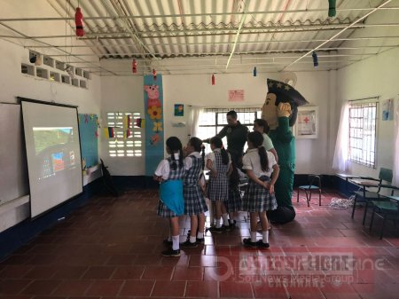 Plan Corazón Amigo de la Fuerza Aérea mejorará instalaciones de la escuela Picón de Yopal