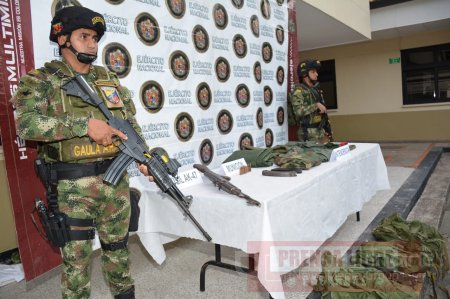 Ejército halló en Arauca tres depósitos ilegales con material de guerra de las disidencias de las FARC