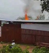 Incendio en empresa comercializadora de madera en Villanueva dejó grandes pérdidas económicas 