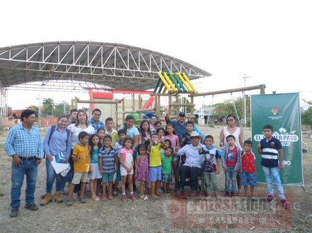 Parque infantil para los niños de Villa Lucía en Yopal