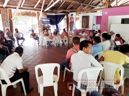 Mesa de concertación con comunidades indígenas de Casanare sobre inversiones y programas en educación