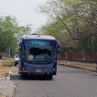 Habitante de calle atacó a piedra bus de Tuyo