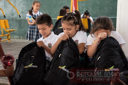 Ecopetrol entrega más de 3.300 kits escolares para niños de Casanare