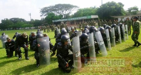 En Casanare está la primera mujer con formación en operaciones antidisturbios del Ejército Nacional 